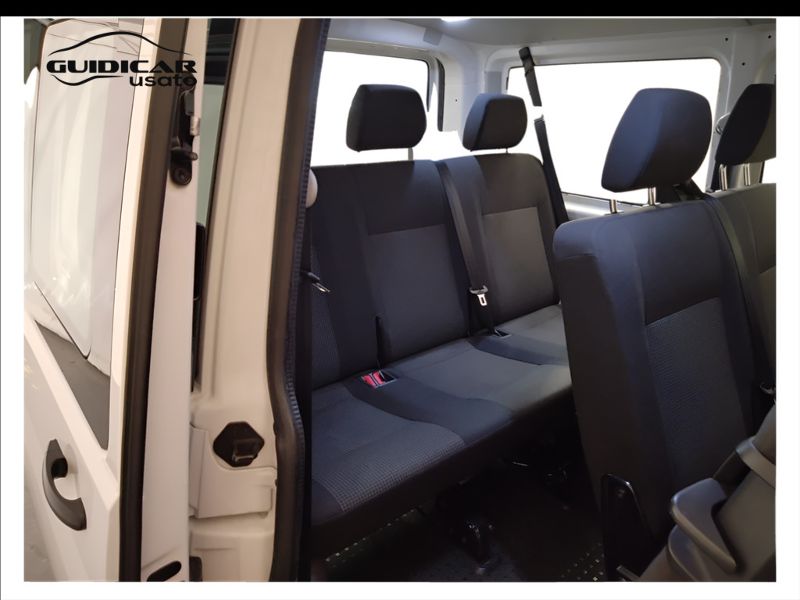 GuidiCar - VOLKSWAGEN Transporter 2021 T6.1 Transporter 30 2.0 tdi 150cv kombi p.c. Usato