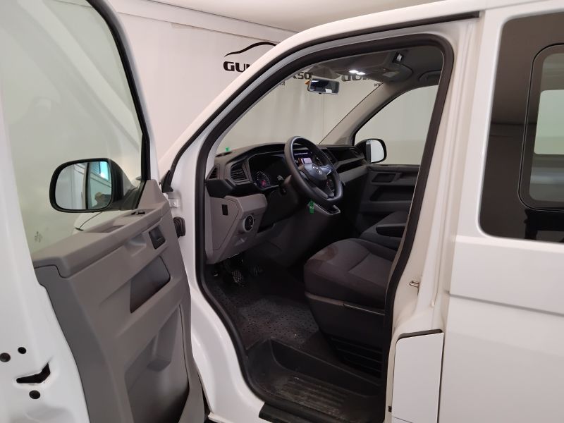 GuidiCar - VOLKSWAGEN Transporter 2021 T6.1 Transporter 30 2.0 tdi 150cv kombi p.c. Usato