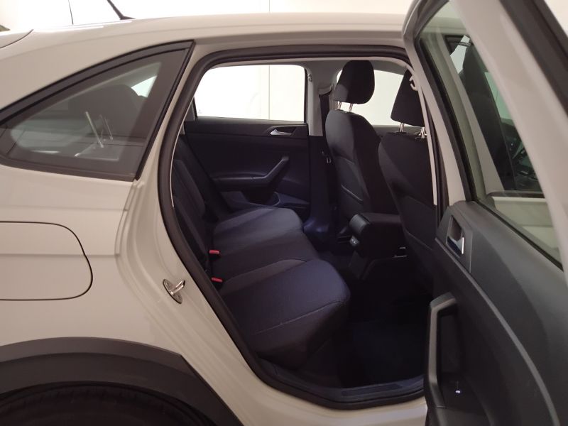 GuidiCar - VOLKSWAGEN Taigo 2024 Taigo 1.0 tsi Life 110cv dsg Usato