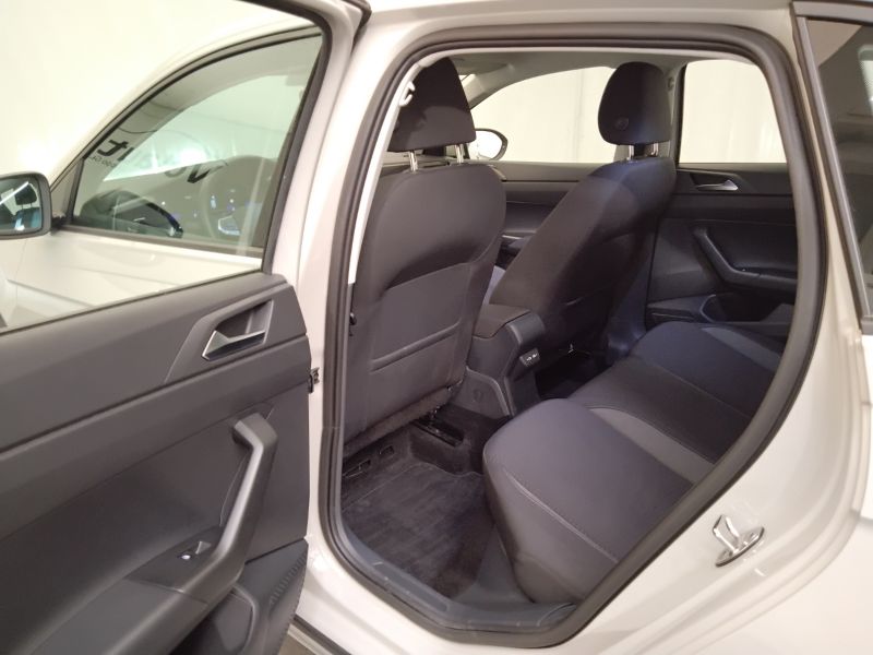 GuidiCar - VOLKSWAGEN Taigo 2024 Taigo 1.0 tsi Life 110cv dsg Usato