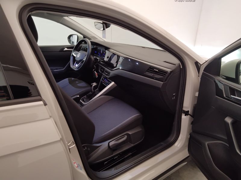 GuidiCar - VOLKSWAGEN Taigo 2024 Taigo 1.0 tsi Life 110cv dsg Usato