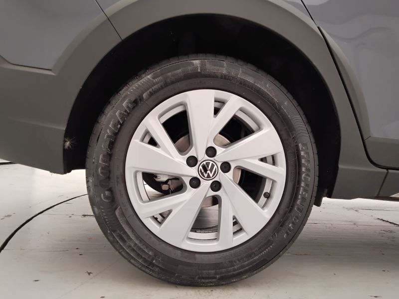 GuidiCar - VOLKSWAGEN Taigo 2022 Taigo 1.0 tsi Life 110cv Usato
