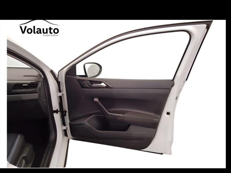 GuidiCar - VOLKSWAGEN Taigo 2022 Taigo 1.0 tsi Life 110cv Usato
