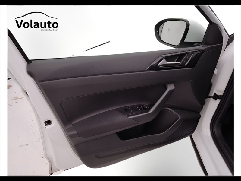 GuidiCar - VOLKSWAGEN Taigo 2023 Taigo 1.0 tsi Life 110cv Usato