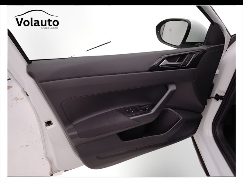 GuidiCar - VOLKSWAGEN Taigo 2023 Taigo 1.0 tsi Life 110cv Usato