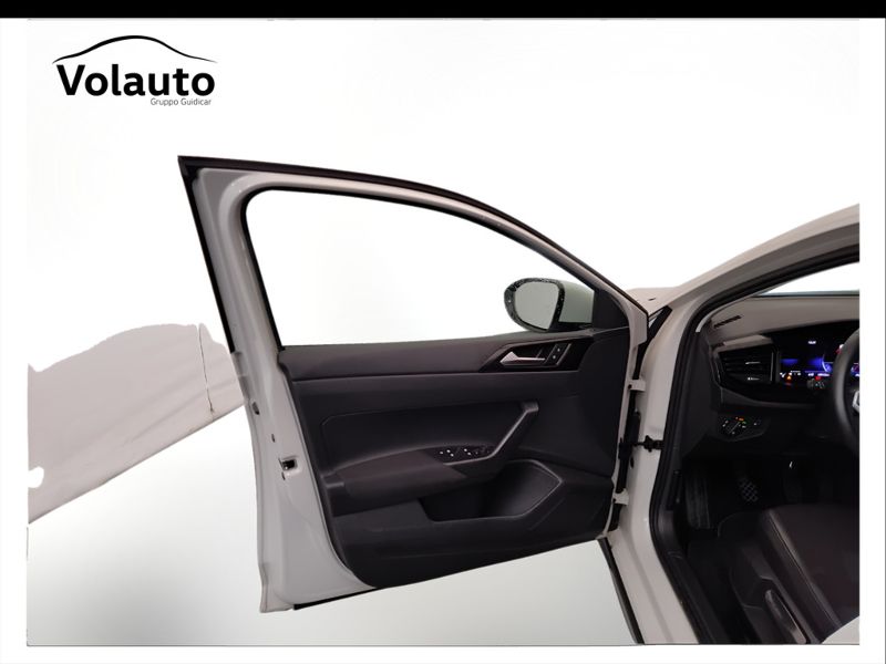 GuidiCar - VOLKSWAGEN Taigo 2023 Taigo 1.0 tsi Life 110cv Usato