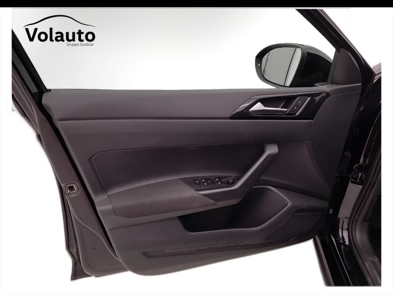GuidiCar - VOLKSWAGEN Taigo 2024 Taigo 1.0 tsi Life 110cv Usato