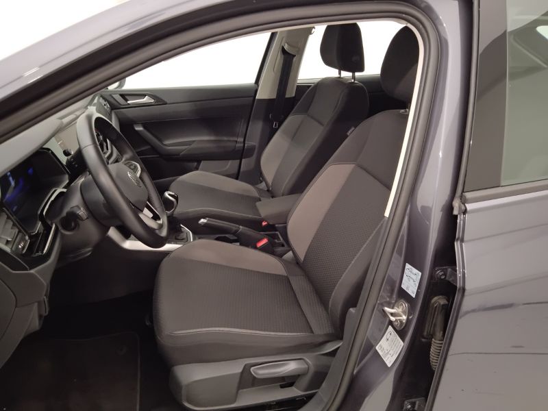 GuidiCar - VOLKSWAGEN Taigo 2024 Taigo 1.0 tsi Life 110cv Usato