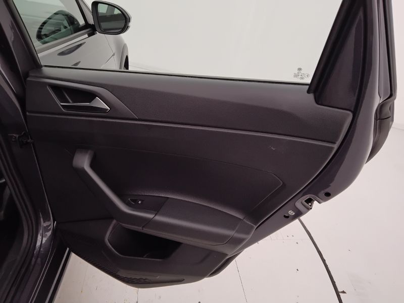 GuidiCar - VOLKSWAGEN Taigo 2024 Taigo 1.0 tsi Life 110cv Usato