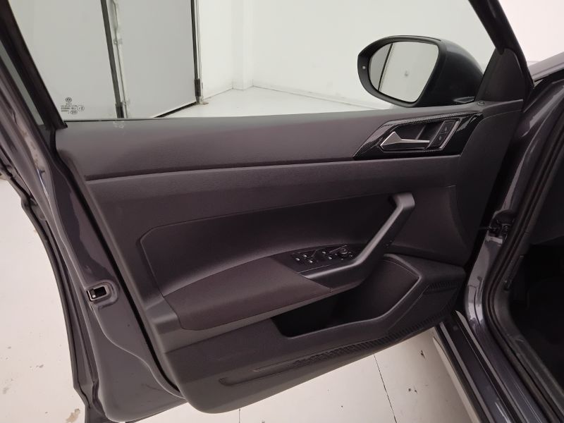 GuidiCar - VOLKSWAGEN Taigo 2024 Taigo 1.0 tsi Life 110cv Usato