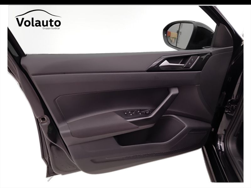 GuidiCar - VOLKSWAGEN Taigo 2022 Taigo 1.0 tsi Life 95cv Usato