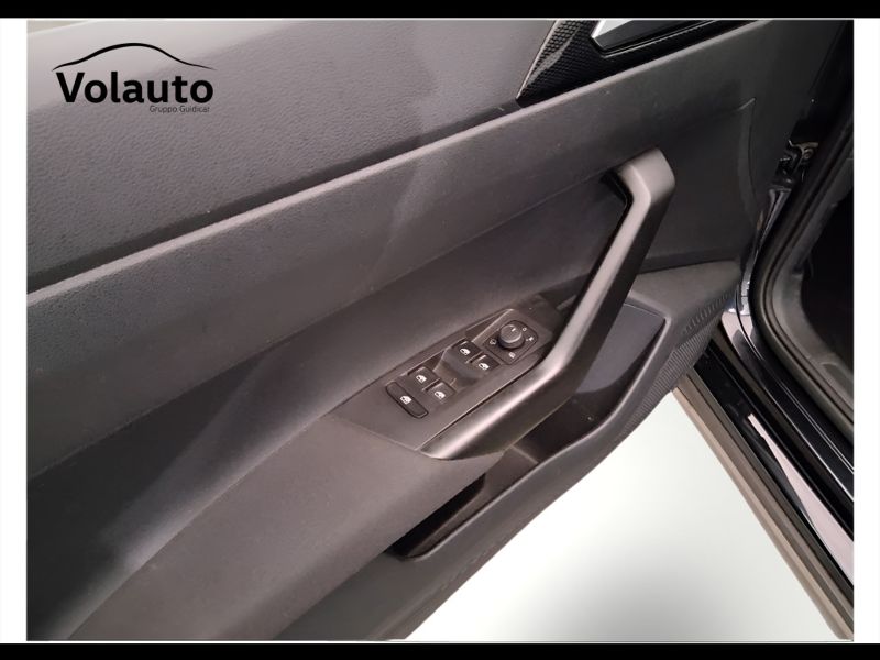 GuidiCar - VOLKSWAGEN Taigo 2022 Taigo 1.0 tsi Life 95cv Usato