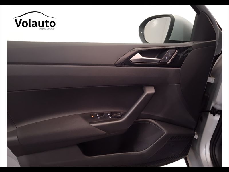 GuidiCar - VOLKSWAGEN Taigo 2024 Taigo 1.0 tsi Life 95cv Usato