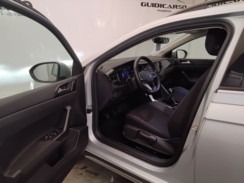 GuidiCar - VOLKSWAGEN Taigo 2024 Taigo 1.0 tsi Life 95cv Usato