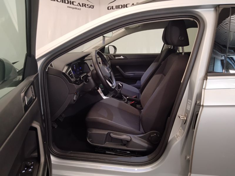 GuidiCar - VOLKSWAGEN Taigo 2024 Taigo 1.0 tsi Life 95cv Usato