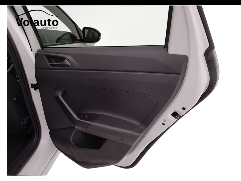 GuidiCar - VOLKSWAGEN Taigo 2022 Taigo 1.0 tsi R-Line 110cv dsg Usato