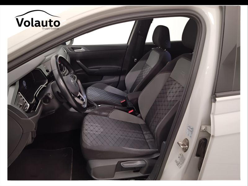 GuidiCar - VOLKSWAGEN Taigo 2022 Taigo 1.0 tsi R-Line 110cv dsg Usato