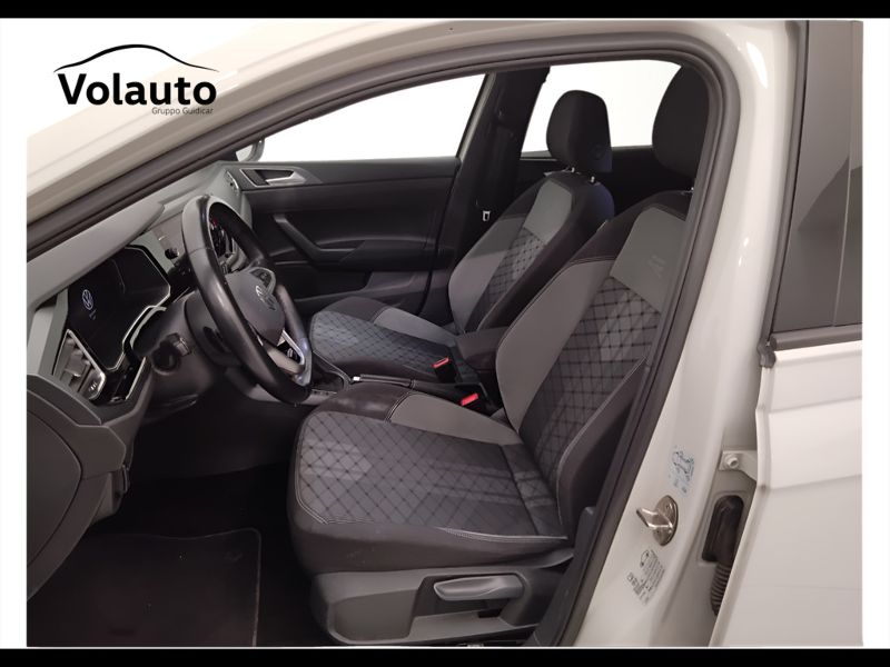 GuidiCar - VOLKSWAGEN Taigo 2022 Taigo 1.0 tsi R-Line 110cv dsg Usato