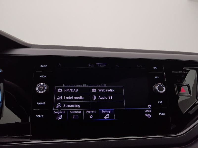 GuidiCar - VOLKSWAGEN Taigo 2022 Taigo 1.0 tsi R-Line 110cv dsg Usato