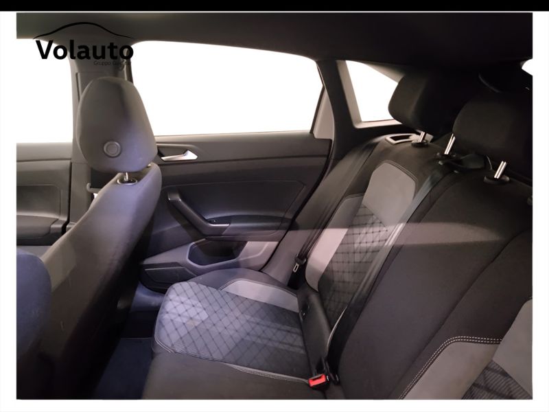 GuidiCar - VOLKSWAGEN Taigo 2022 Taigo 1.0 tsi R-Line 110cv dsg Usato