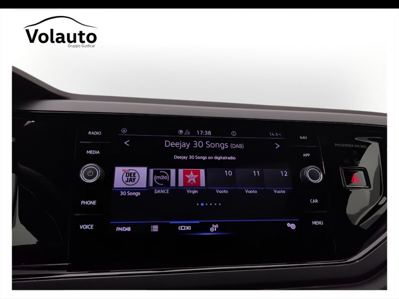 GuidiCar - VOLKSWAGEN Taigo 2022 Taigo 1.0 tsi R-Line 110cv dsg Usato