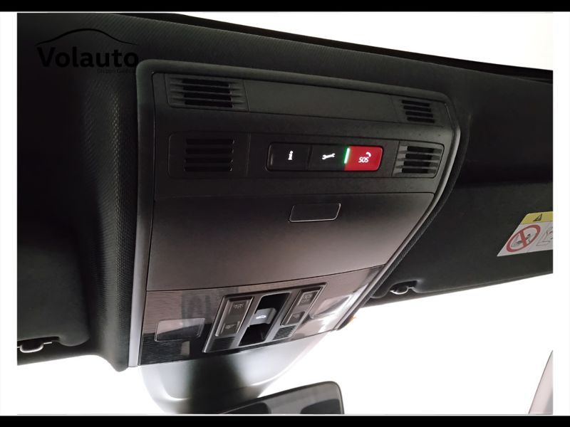 GuidiCar - VOLKSWAGEN Taigo 2022 Taigo 1.0 tsi R-Line 110cv dsg Usato