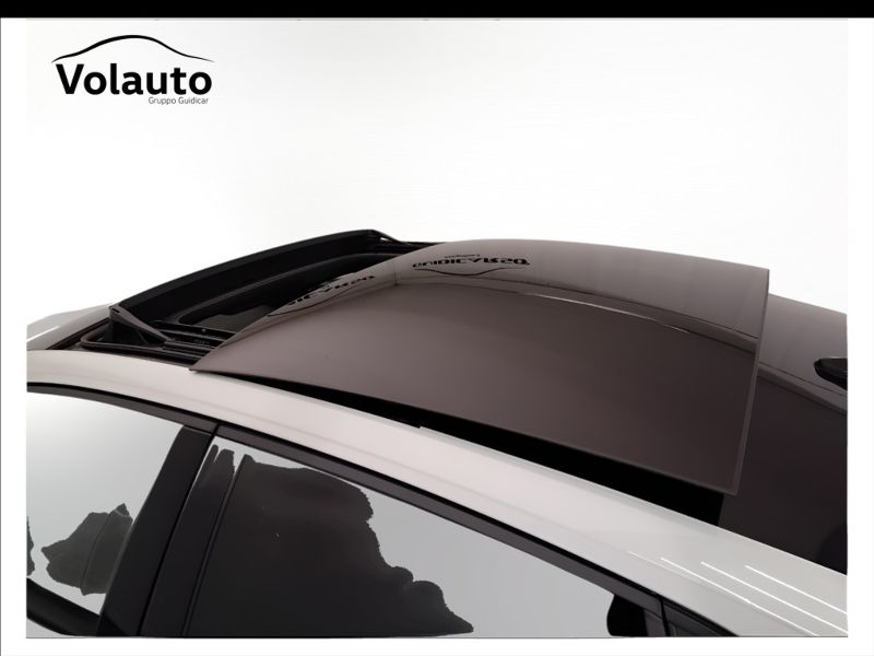 GuidiCar - VOLKSWAGEN Taigo 2022 Taigo 1.0 tsi R-Line 110cv dsg Usato