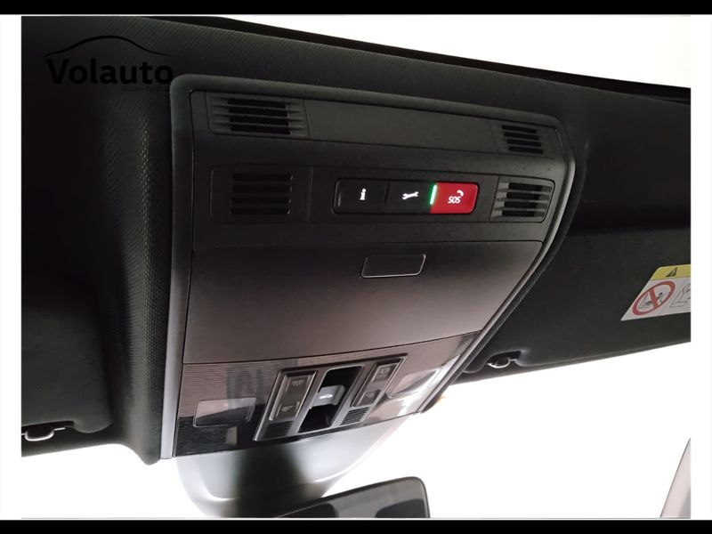 GuidiCar - VOLKSWAGEN Taigo 2022 Taigo 1.0 tsi R-Line 110cv dsg Usato