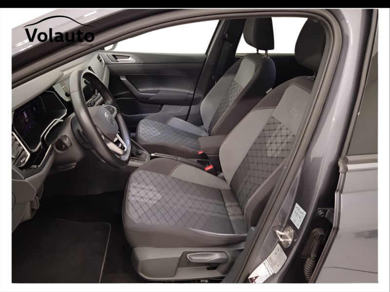 GuidiCar - VOLKSWAGEN Taigo 2022 Taigo 1.0 tsi R-Line 110cv dsg Usato