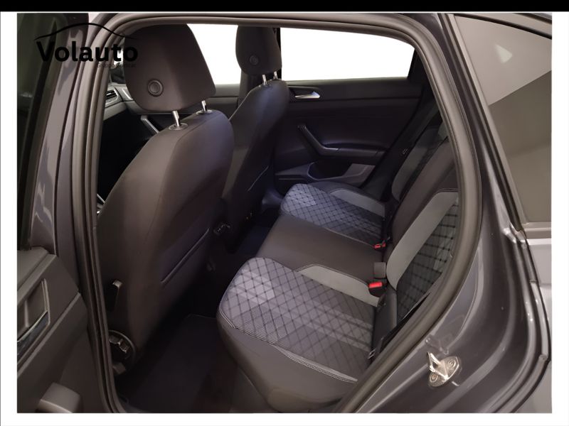 GuidiCar - VOLKSWAGEN Taigo 2022 Taigo 1.0 tsi R-Line 110cv dsg Usato