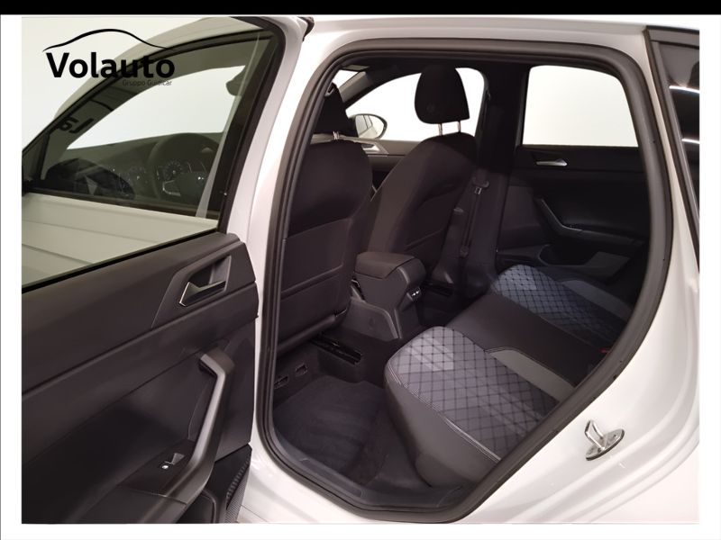 GuidiCar - VOLKSWAGEN Taigo 2022 Taigo 1.0 tsi R-Line 110cv dsg Usato