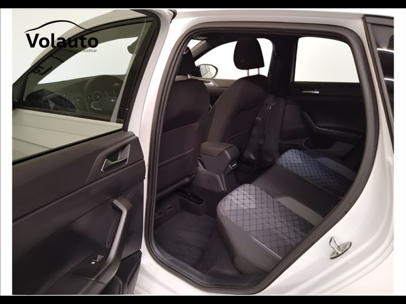 GuidiCar - VOLKSWAGEN Taigo 2022 Taigo 1.0 tsi R-Line 110cv dsg Usato