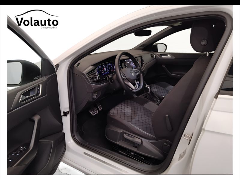 GuidiCar - VOLKSWAGEN Taigo 2022 Taigo 1.0 tsi R-Line 110cv dsg Usato