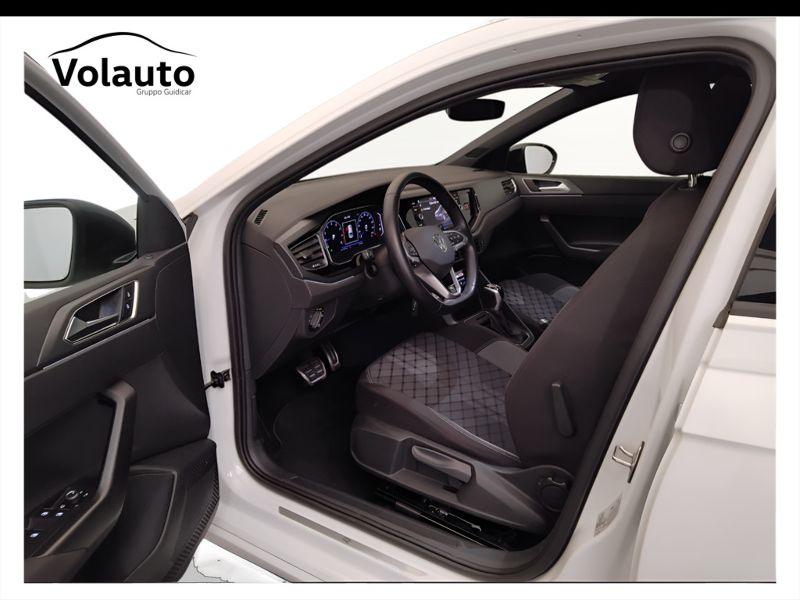 GuidiCar - VOLKSWAGEN Taigo 2022 Taigo 1.0 tsi R-Line 110cv dsg Usato