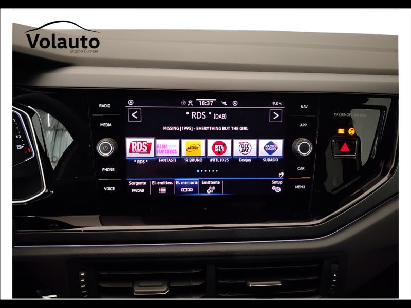 GuidiCar - VOLKSWAGEN Taigo 2022 Taigo 1.0 tsi R-Line 110cv dsg Usato