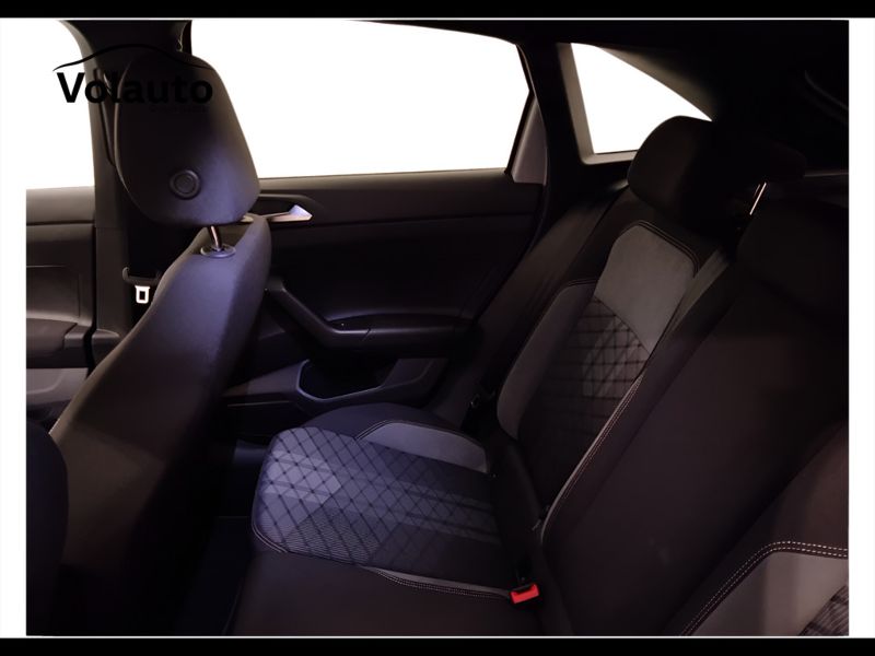 GuidiCar - VOLKSWAGEN Taigo 2023 Taigo 1.0 tsi R-Line 110cv dsg Usato