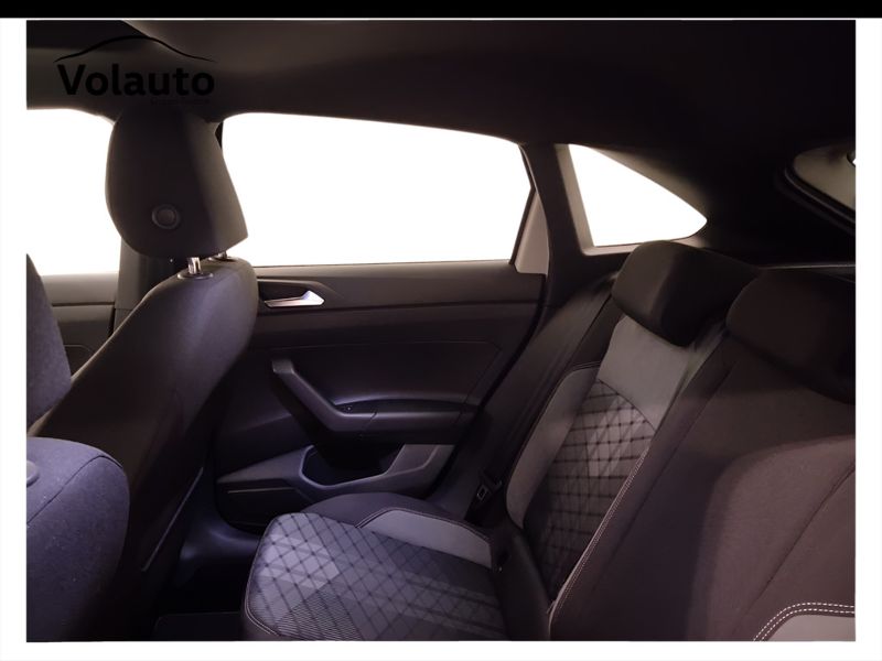 GuidiCar - VOLKSWAGEN Taigo 2023 Taigo 1.0 tsi R-Line 110cv dsg Usato