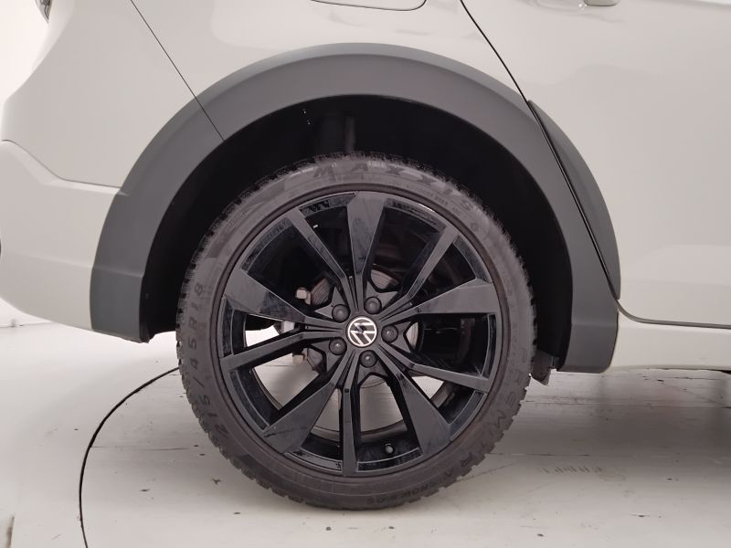 GuidiCar - VOLKSWAGEN Taigo 2023 Taigo 1.0 tsi R-Line 110cv dsg Usato