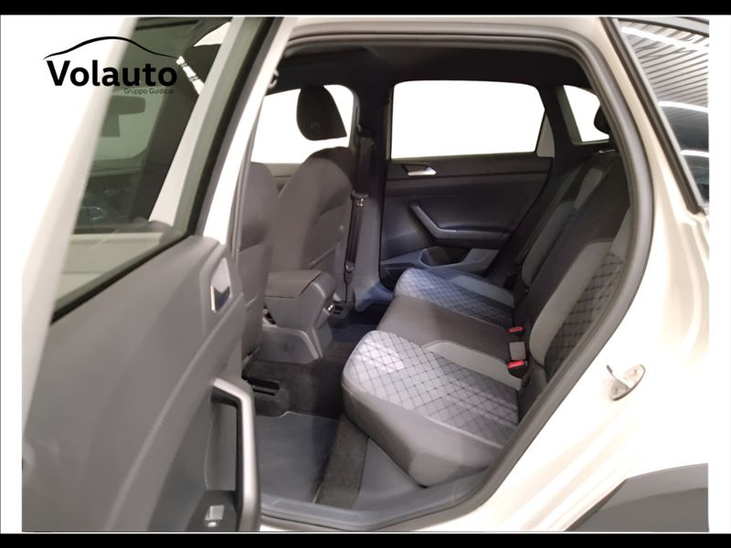 GuidiCar - VOLKSWAGEN Taigo 2022 Taigo 1.0 tsi R-Line 110cv Usato