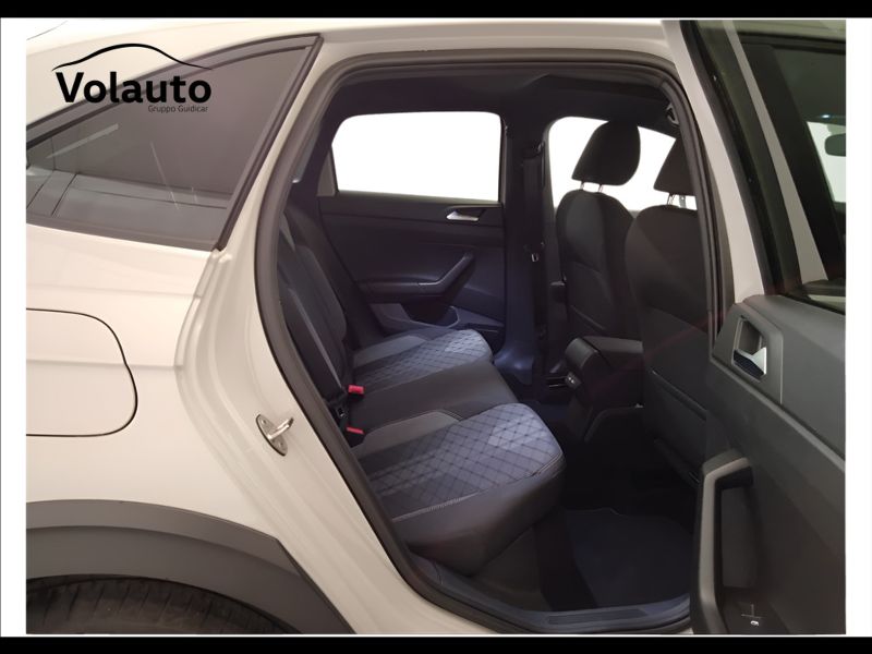 GuidiCar - VOLKSWAGEN Taigo 2022 Taigo 1.0 tsi R-Line 110cv Usato