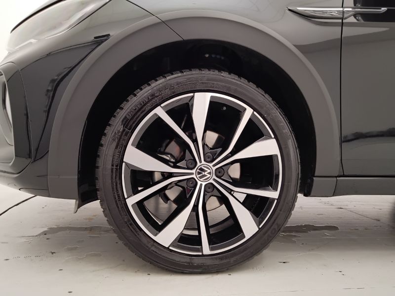GuidiCar - VOLKSWAGEN Taigo 2022 Taigo 1.0 tsi R-Line 110cv Usato
