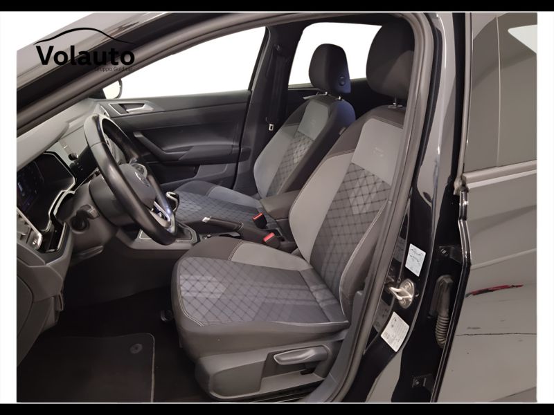 GuidiCar - VOLKSWAGEN Taigo 2022 Taigo 1.0 tsi R-Line 110cv Usato