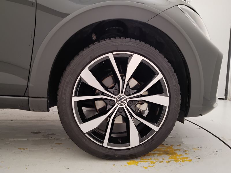 GuidiCar - VOLKSWAGEN Taigo 2022 Taigo 1.0 tsi R-Line 110cv Usato