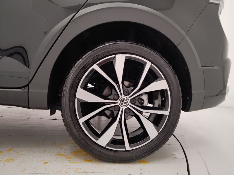 GuidiCar - VOLKSWAGEN Taigo 2022 Taigo 1.0 tsi R-Line 110cv Usato