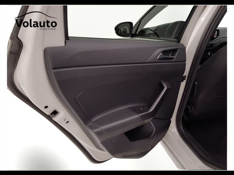 GuidiCar - VOLKSWAGEN Taigo 2022 Taigo 1.0 tsi R-Line 110cv Usato