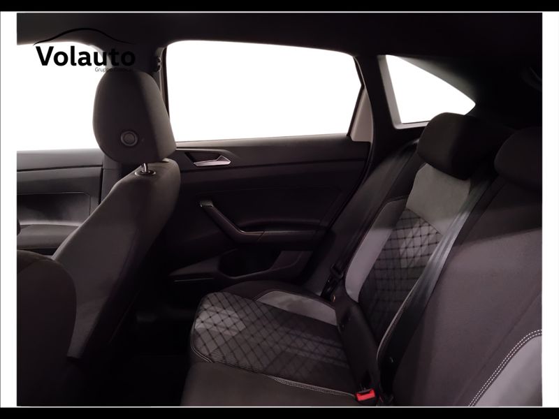 GuidiCar - VOLKSWAGEN Taigo 2022 Taigo 1.0 tsi R-Line 110cv Usato