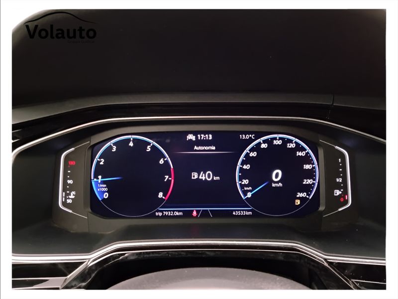GuidiCar - VOLKSWAGEN Taigo 2022 Taigo 1.0 tsi R-Line 110cv Usato
