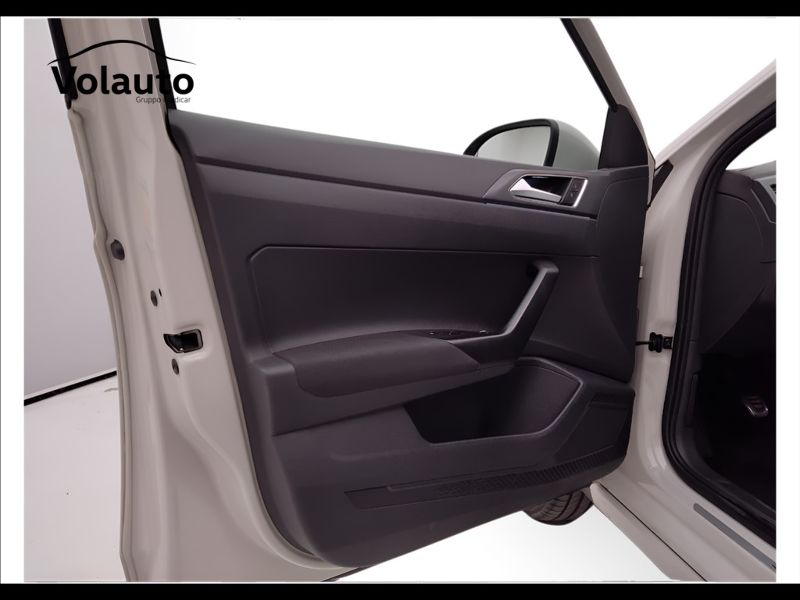 GuidiCar - VOLKSWAGEN Taigo 2022 Taigo 1.0 tsi R-Line 110cv Usato