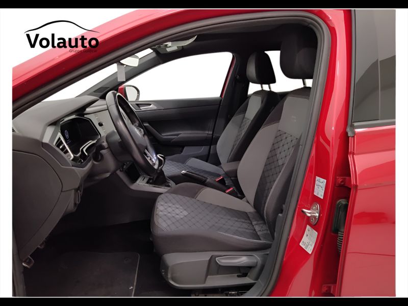 GuidiCar - VOLKSWAGEN Taigo 2022 Taigo 1.0 tsi R-Line 110cv Usato
