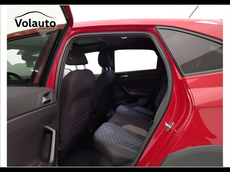 GuidiCar - VOLKSWAGEN Taigo 2022 Taigo 1.0 tsi R-Line 110cv Usato